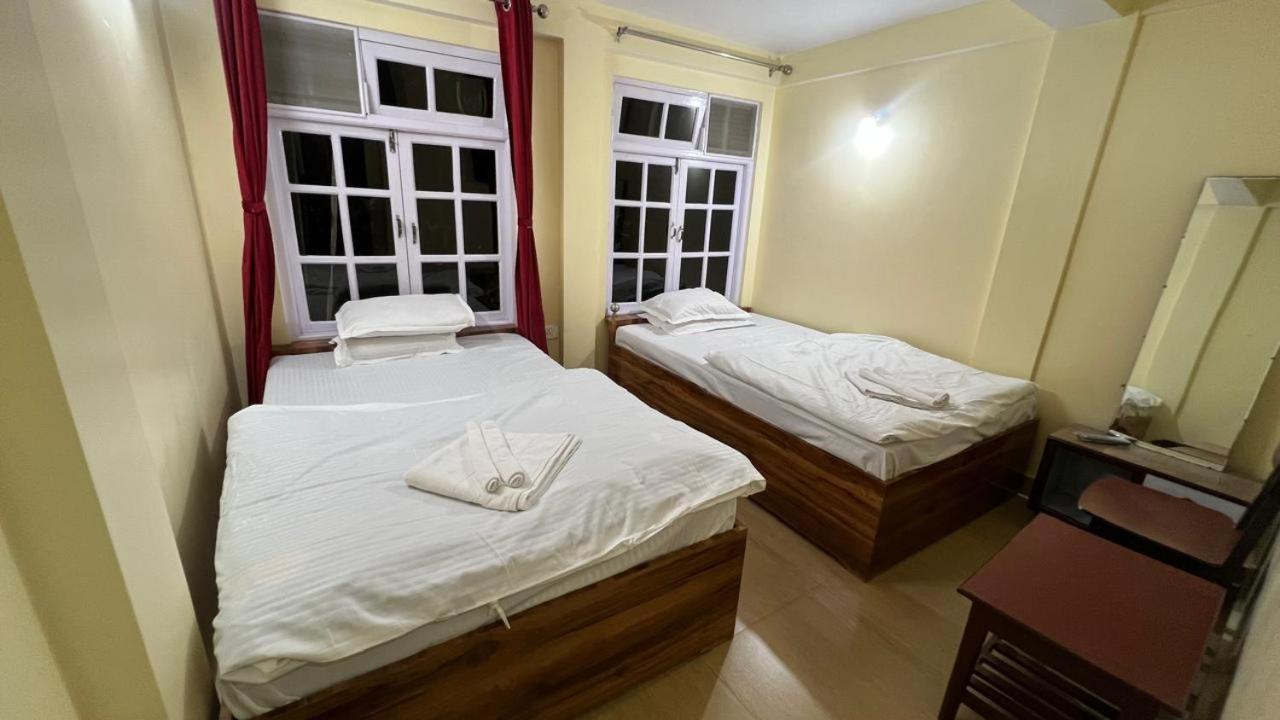 Hotel Hill Top Dardzsiling Kültér fotó